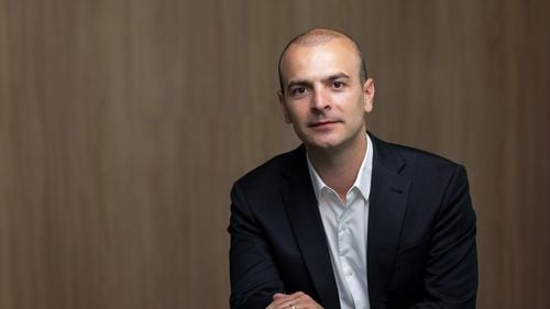 Compania de consultanţă BearingPoint promovează  al doilea partener în România