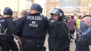 Poliţia germană investighează o descoperire suspectă făcută vineri la birourile agenţiei ruse de ştiri RIA Novosti din Berlin