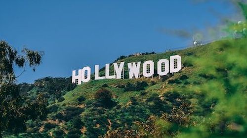 După scenariști, și actorii de la Hollywood intră în grevă