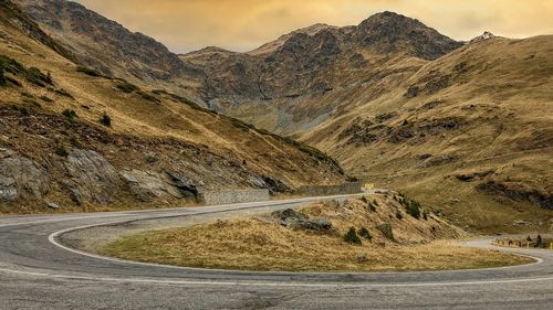 Traficul rutier pe Transfăgărăşan va fi restricţionat vineri pentru o competiţie sportivă-Turul Ciclist al Sibiului 2025