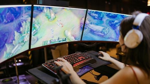 Primul turneu profesionist de gaming feminin din Marea Britanie începe sâmbătă