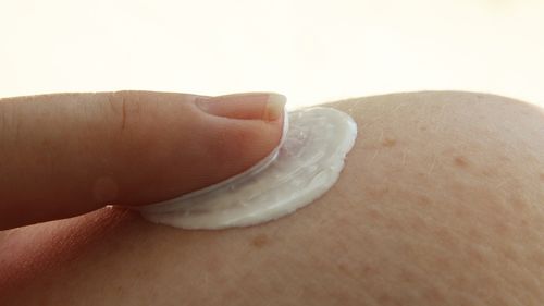 Dermatologii critică produsele „distopice” de îngrijire a pielii destinate copiilor