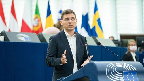 Victor Negrescu, PSD: Decizia Statelor Unite de a retrage o parte dintre trupele americane din România este un semnal de alarmă / Ministrul de Externe și ministrul Apărării trebuie să vină cu explicații și soluții rapide/  Vizita președintelui Nicușor Dan în Statele Unite să fie accelerată