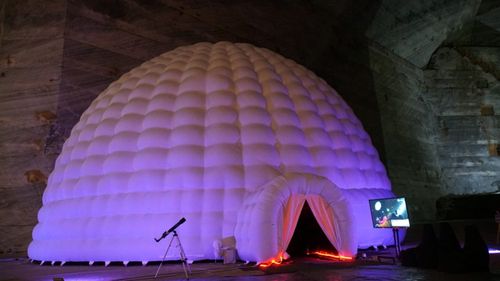 VIDEO Destinație de vacanță: cel mai mare planetariu din România se deschide azi la Salina Slănic Prahova, după o investiție cu fonduri UE