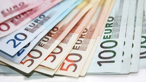 Tribunalul Ilfov se mută într-o clădire deținută de un offshore cipriot. Aici a avut sediul grupul Teamnet al mogulului fugar Sebastian Ghiță / Chirie de 120.000 de euro lunar / Manager Economic al tribunalului ar fi nepoata Liei Savonea