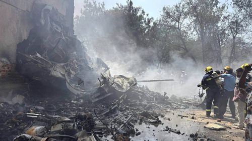 Cel puţin nouă morţi şi 27 de răniţi într-o explozie la o secţie de poliţie din Kashmirul indian