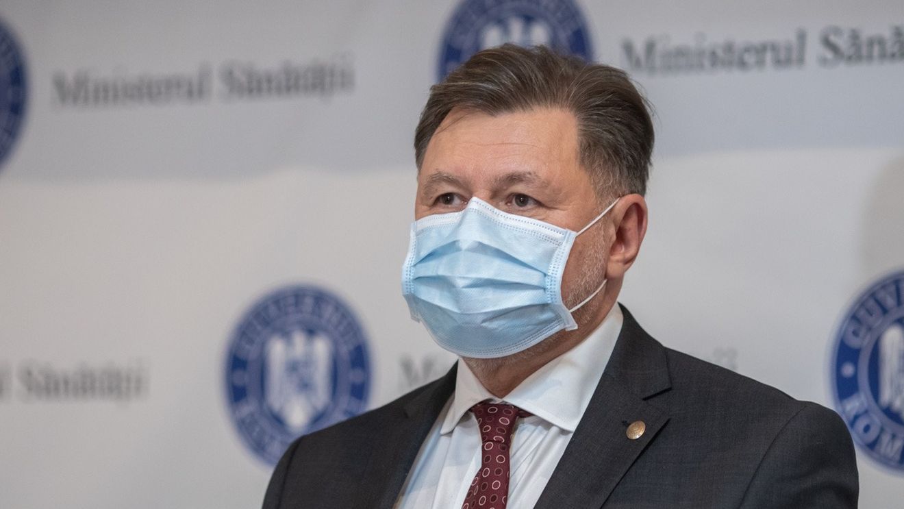 Rafila: „Noi discutăm despre doza a treia în condiţiile în care avem mai mult de 60% din populaţie nevaccinată cu primele două doze. Prioritatea este de a vaccina cât mai mult din populaţie”