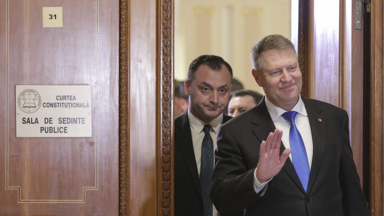 Modificarea Constituției, marele proiect prezidențial sau inițiativă PSD? / SURSE: Liberalii vor să clarifice regimul proprietății