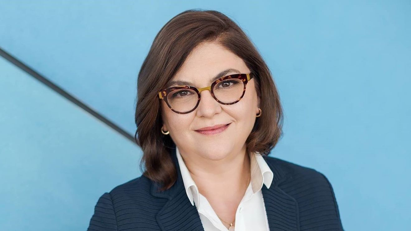 Profil de candidat: Adina Vălean (Alianța PSD-PNL)