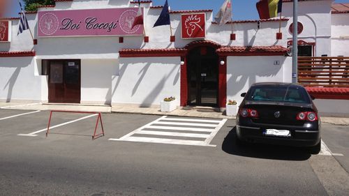 Celebrul restaurant „Doi Cocoși” din București a fost demolat / În locul său va fi construit un ansamblu imobiliar