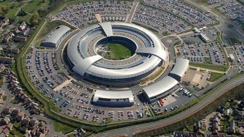 Marea Britanie va dezlănțui o armată de hackeri împotriva lui Putin: „Tastatura a devenit o armă de război”