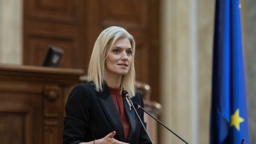 Alina Gorghiu: A crescut temperatura în coaliţia de guvernare având în vedere protestul cadrelor didactice. Trebuie accentuat acum dialogul cu populaţia afectată de diverse măsuri ale Guvernului
