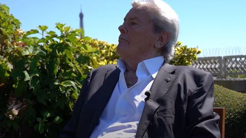 Alain Delon îl va intervieva pe Volodimir Zelenski, președintele Ucrainei