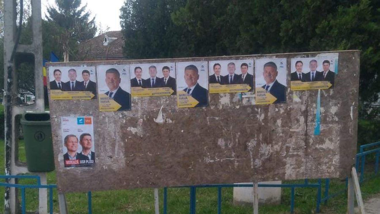 PSD, ALDE și PNL, reclamate de USR, în județul Alba, pentru abateri de la regulile afișajului electoral
