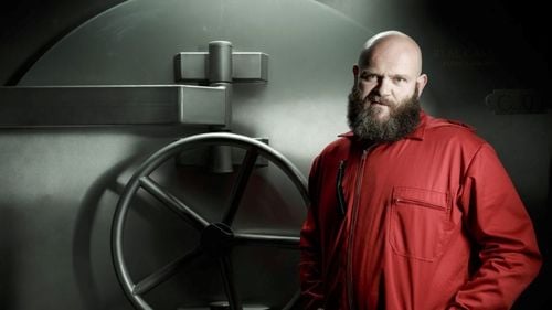 VIDEO Ce n-o să aflați de pe Netflix despre Casa de Papel: Helsinki a locuit 3 ani în Drumul Taberei, vorbește românește și s-a mutat în Timișoara după ce a participat la un festival de punk: Salut toți românașii! Stați în case!