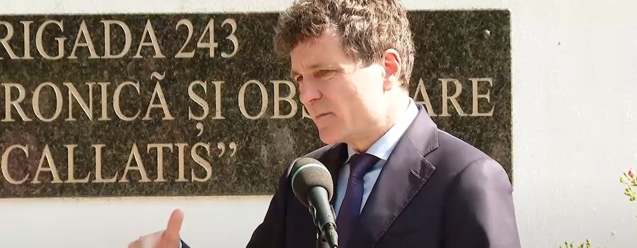 Live Nicușor Dan, la Constanța: Vom afla cum au ajuns dronele în Port în 7-10 zile / Nava pe care o urmăreau nu era din flota fantomă a Rusiei / Sunt relativ mulțumit de cum au reacționat autoritățile / De ce nu am văzut dronele venind: E tehnologie nouă