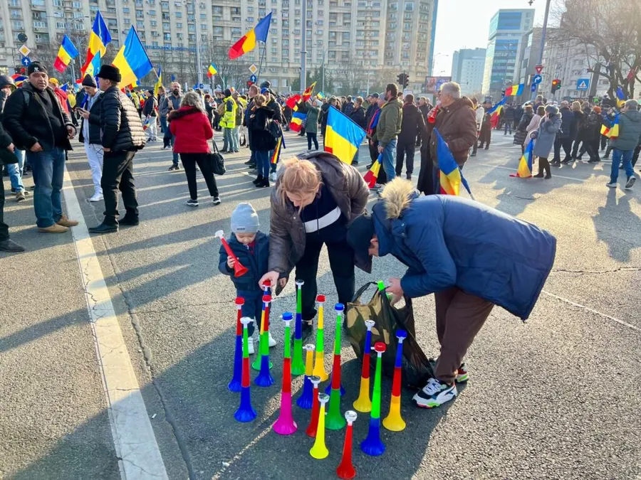 Protest pro-Georgescu, Piața Victoriei