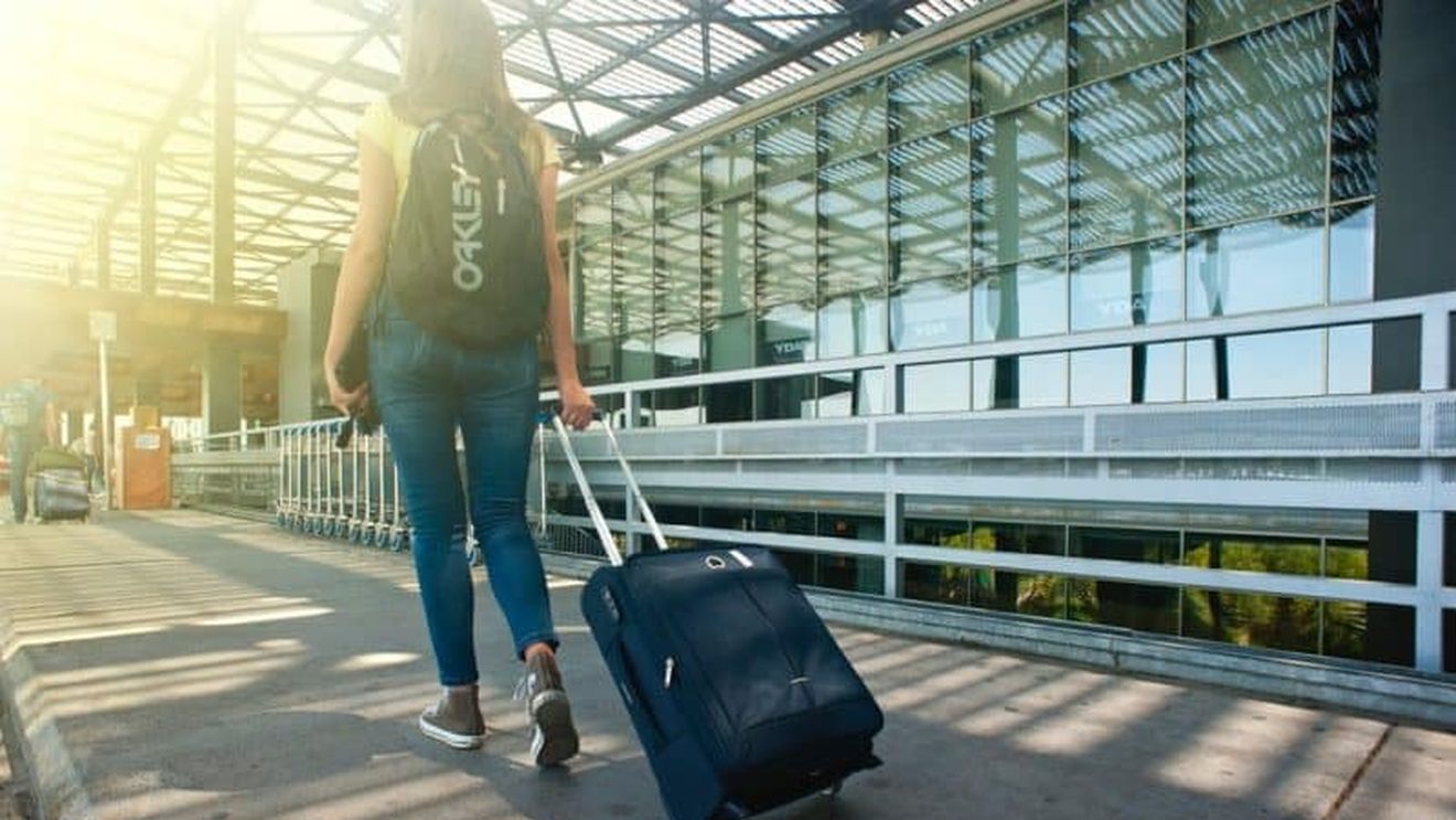 OECD: Românii din Diaspora au cel puțin 630.000 de copii născuți în străinătate. În Marea Britanie, numărul nașterilor româncelor s-a triplat în 5 ani