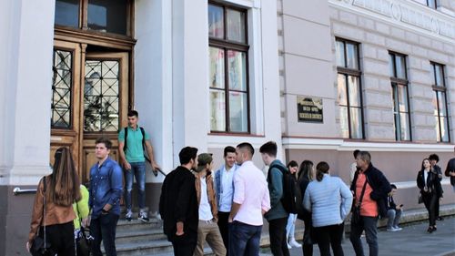 Comisia Europeană: Universitatea Tehnică din Cluj-Napoca va primi 1 milion de euro fonduri UE pentru o infrastructură de calcul de înaltă performanță