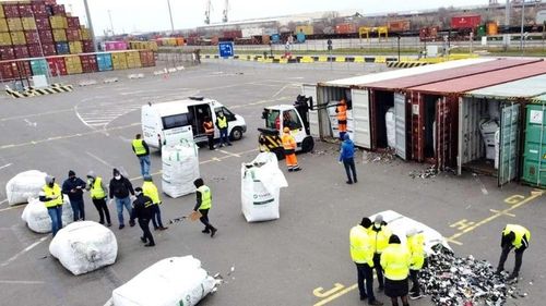 Alte 25 de containere cu 500 de tone de deșeuri din Germania au fost găsite în Portul Constanța