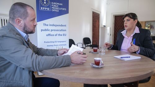 EXCLUSIV VIDEO INTERVIU Kovesi, despre dosarul deschis la Secția Specială pe vremea lui Dragnea: Nu se întâmplă nimic. Este ținut acolo, în mod nelegal, probabil în dorința de a intimida pe alți magistrați din sistem, de a-l arăta. Uitați ce vi se poate întâmpla