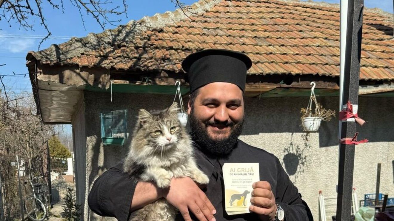 Preotul unei parohii din Ilfov a mers din poartă-n poartă pentru a-i convinge pe săteni să-şi sterilizeze câinii şi pisicile/ Preşedintele CJ: „Păcat nu e să sterilizăm animalele, ci să le aruncăm, să le abandonăm” FOTO