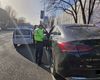 Șofer cercetat și pus sub control judiciar după ce, în urma unei depășiri neregulamentare, i-ar fi oferit mită 300 de euro unui polițist pentru a-și păstra permisul. Polițistul a refuzat mita