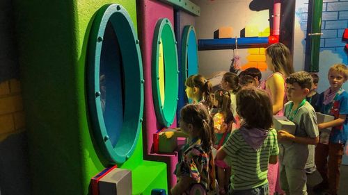 Două noi expoziţii interactive şi un escape room au fost deschise la Muzeul Copiilor, anunță primarul Bucureștiului