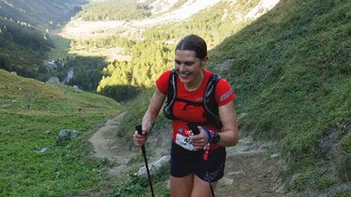 O alergătoare britanică a intrat în istorie, devenind prima femeie care a terminat unul dintre cele mai grele ultramaratoane din lume