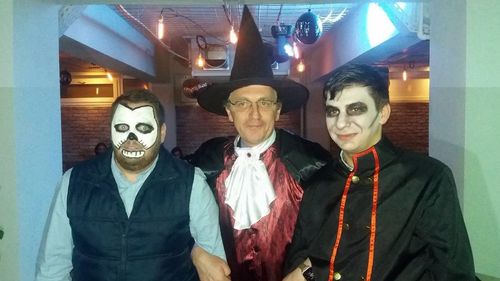 Cine e Nicolae Hurduc, propus interimar la Educație: actualul ministru al Cercetării care nu crede în evoluționism, dar căruia i se pare credibil că oamenii ar veni din viitor