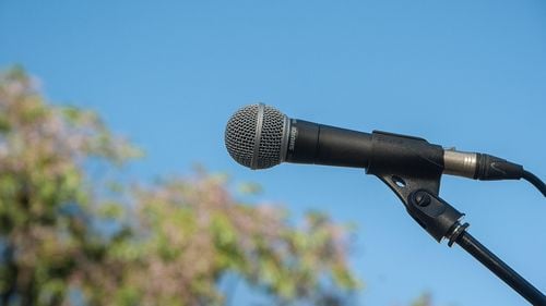 13 artiști de muzică populară au fost astăzi condamnați la închisoare cu suspendare în Gorj / Sunt acuzați că au înșelat statul în timpul pandemiei Covid / Au declarat că trăiesc doar din contracte de drepturi de autor