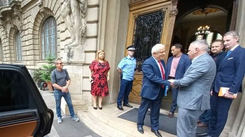 Fostul ministru PSD Petre Daea explică simbolistica puterii: "Mi-am dat seama că nu mai sunt ministru în momentul în care nu mi-ati pus apă în pahar"