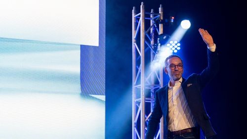 Herbert Kickl, liderul antivaccinist al extremei drepte austriece, are COVID-19