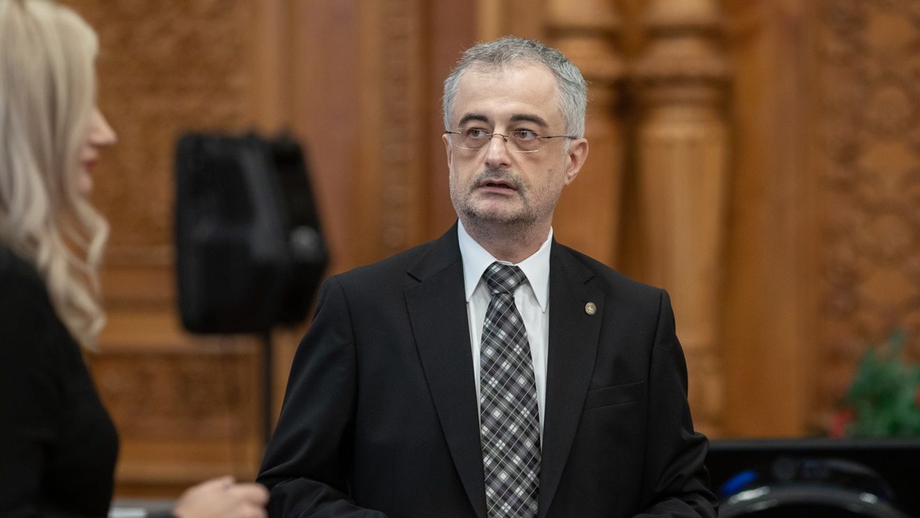 Liderul deputaţilor PNL, Gabriel Andronache, anunţă că a reuşit să convingă celelalte grupuri parlamentare ca Noul Cod Silvic să intre pe ordinea de zi a plenului de luni /  Solicitare pentru comisiile raportoare