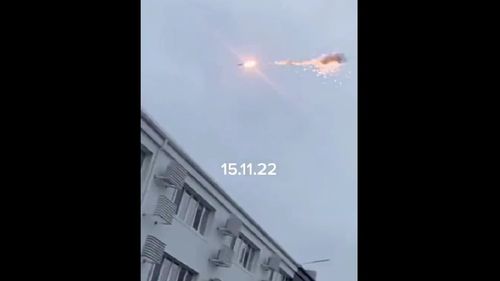 VIDEO Imagini rare cu o rachetă Kalibr doborâtă de o antiaeriană ucraineană la joasă înălțime