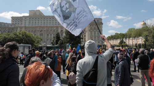 Ludovic Orban a depus plângere împotriva agresorilor de la protestul partidului extremist AUR