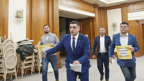 Festival de ironii după ce George Simion și-a proclamat victoria: Domnule Geoană ieșiți din corpul domnului Simion / Aurul a luat argintul / Vi s-au comunicat rezultatele în limba franceză și nu înțelegeți?