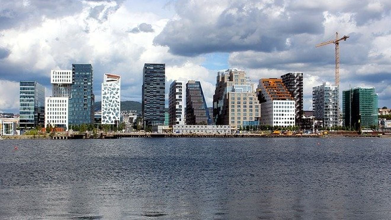 Norvegia: Un bărbat a fost arestat după un incident armat dintr-un mall din Oslo de sâmbătă