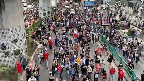 Protest în Thailanda împotriva monarhiei / Curtea Constituțională: Apelul de a reforma regalitatea este asimilat unei tentative de lovitură de stat