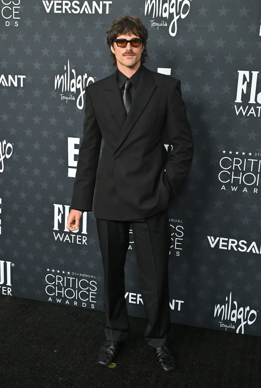 jacob-elordi-critics-choice-awards-moda-bottega-veneta