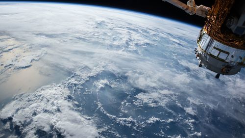 Organizaţia Meteorologică Mondială: Stratul de ozon este pe cale să se refacă în ciuda unei erupţii vulcanice
