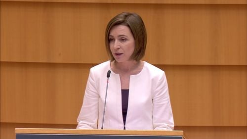 După ce șocul inițial al luptei împotriva corupției în educație a trecut, “educația sinceră și câștigată a început să devină mai apreciată” în Republica Moldova – președintele Maia Sandu, discurs la Școala Kennedy a Universității Harvard