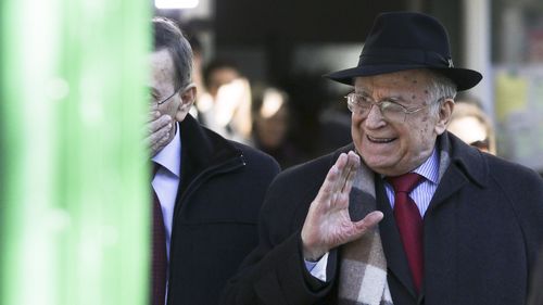 China, mesaj de condoleanţe la două zile după moartea lui Ion Iliescu: „A adus o contribuţie semnificativă la dezvoltarea relaţiilor dintre China şi România” / Doar Rusia a mai transmis un mesaj similar