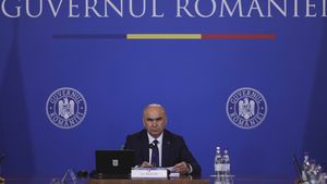 LIVE Premierul Bolojan susține declarații la începutul ședinței extraordinare de Guvern, convocată pentru adoptarea proiectului privind pensiile magistraților și rectificarea bugetară