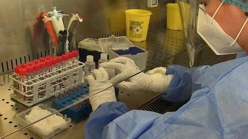 Varianta Delta în România: 313 cazuri depistate în București și 32 de județe / 19 decese raportate / O treime dintre cei infectați nu au nicio legătură epidemiologică / 18% sunt persoane vaccinate cu schema completă