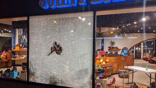 Focuri de armă la Minneapolis: Un mort şi 11 răniţi