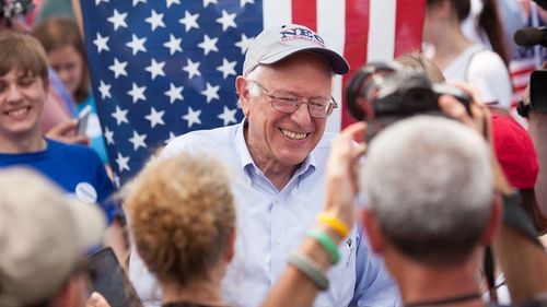 De ce Bernie Sanders îi sperie pe liderii democrați mai mult decât republicanul Donald Trump