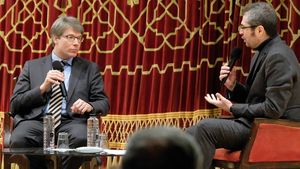 De ce România e diferită de Ungaria și Polonia? Trei explicații de la un reputat istoric pentru votul pro UE: Rolul diasporei, lipsa de susținere populară a acțiunilor guvernului și latinitatea românilor