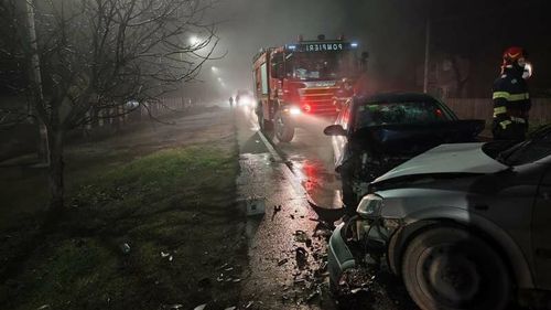 UPDATE Trafic blocat în Vâlcea, în urma unui accident cu patru mașini/ Mai multe persoane au fost rănite