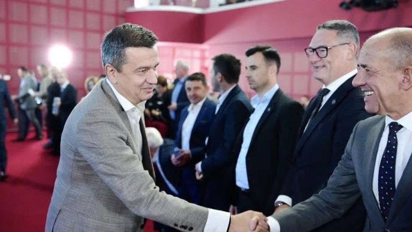 EXCLUSIV | Directorul APIA, Adrian Pintea (PSD), trimis în judecată de DNA / Pintea, în octombrie 2025, la o ședință de partid: ”Suntem uniți, determinați și pregătiți să ducem mai departe valorile social-democrate, cu Adrian Gâdea și Sorin Grindeanu în fruntea unui PSD modern și orientat spre dezvoltare”